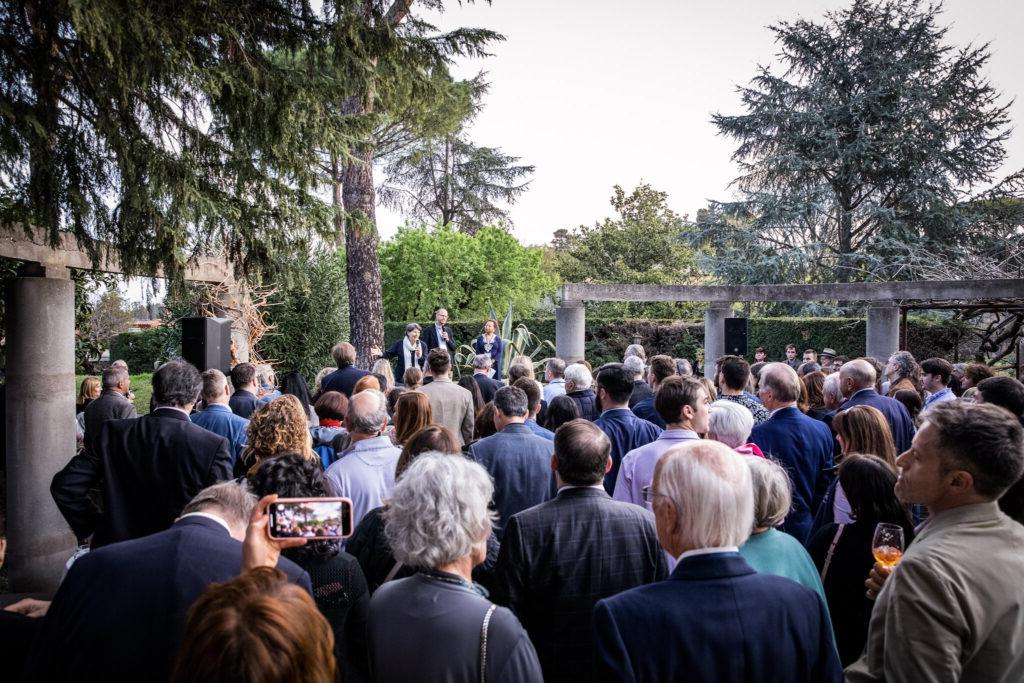 A view of alumni, faculty, staff, and students attending the opening reception program that kicked off the 50+3 anniversary celebration in Rome. Photo by Chiara Lucarelli.